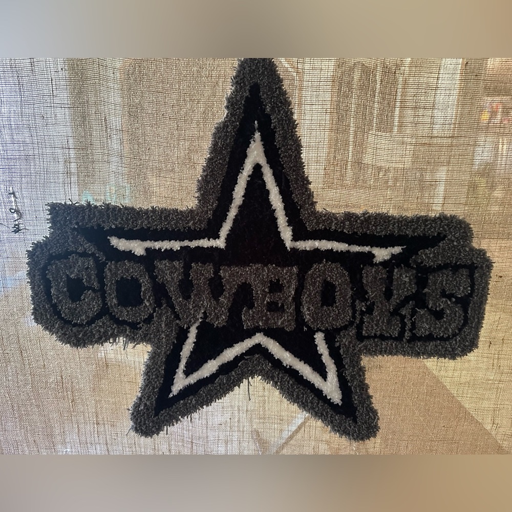 Cowboys Rug - Picture 3 of 3